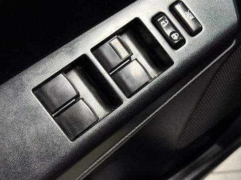 Used 2017 Toyota RAV4 LE w/ Carpet Mat Package image 17