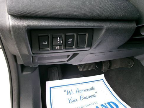 Used 2025 Subaru Outback Premium AWD/4WD image 15