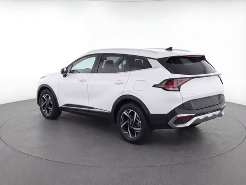 Used 2025 Kia Sportage LX image 6