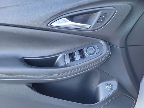 Used 2024 Buick Encore GX Sport Touring w/ Comfort Package FWD image 18