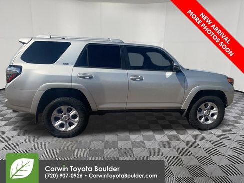 Used 2018 Toyota 4Runner SR5 Premium AWD/4WD image 8