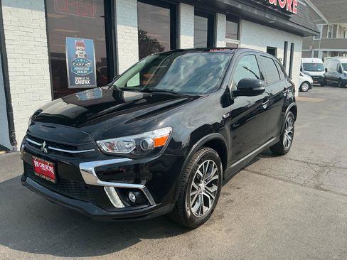 Used 2018 Mitsubishi Outlander Sport SE FWD image 2