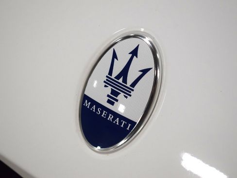 Used 2023 Maserati Grecale Modena AWD/4WD image 3