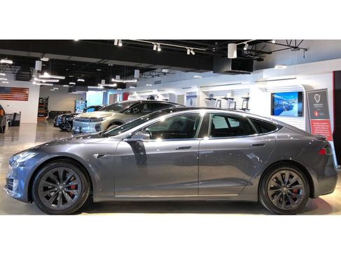 Used 2018 Tesla Model S 100D image 8