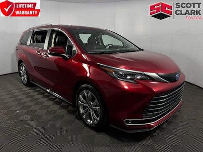 Used 2024 Toyota Sienna Platinum