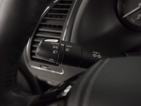 Used 2023 INFINITI QX80 Sensory AWD/4WD image 35