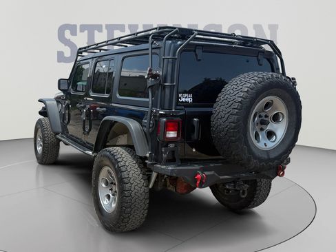 Used 2018 Jeep Wrangler Unlimited Rubicon w/ Cold Weather Group AWD/4WD image 3