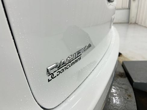 New 2027 Chrysler Pacifica Select AWD/4WD image 27