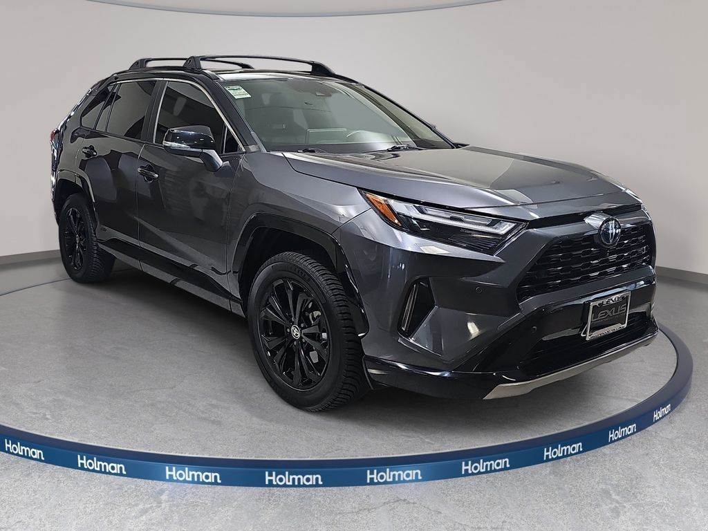 Used 2023 Toyota RAV4 XSE AWD/4WD image 4