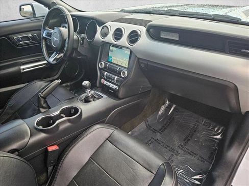 Used 2016 Ford Mustang GT Premium image 18