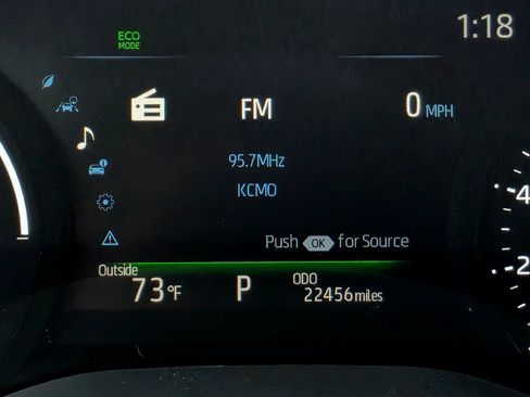 Used 2026 Toyota Sienna XLE FWD image 29