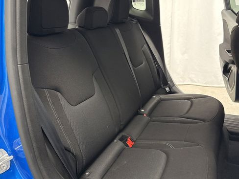 Used 2020 Jeep Renegade Sport FWD image 30