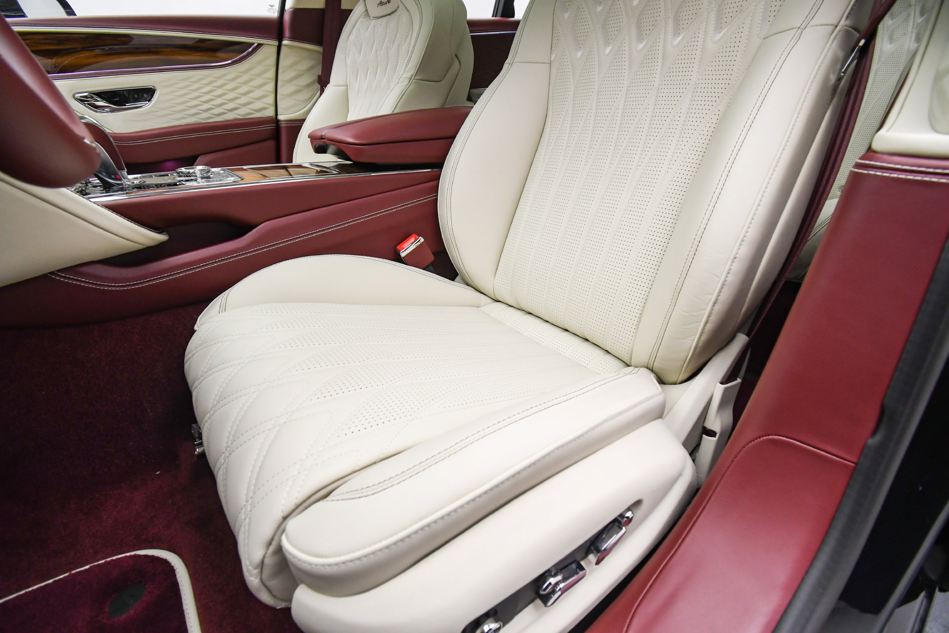 New 2026 Bentley Flying Spur V8 AWD/4WD image 50