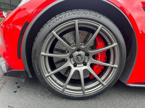 Used 2017 Chevrolet Corvette Z06 RWD image 16