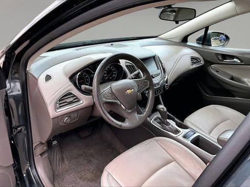 Used 2017 Chevrolet Cruze Premier w/ RS Package FWD image 22