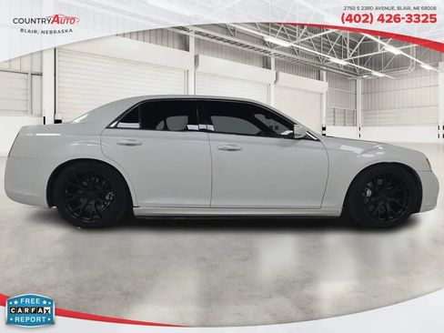 Used 2012 Chrysler 300 SRT8 w/ Leather Interior Group image 6