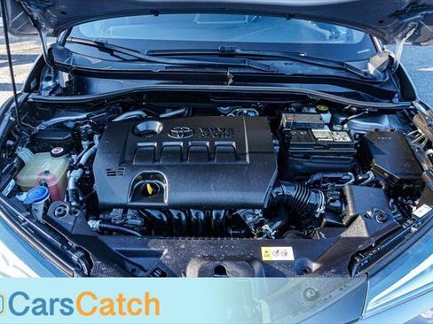 Used 2018 Toyota C-HR XLE image 38