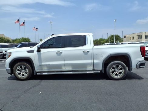 Used 2022 GMC Sierra 1500 SLE RWD image 2