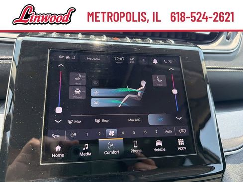 Used 2023 Jeep Grand Cherokee Laredo w/ Luxury Tech Group I AWD/4WD image 26