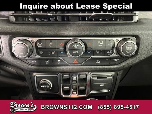 Used 2026 Jeep Wrangler Sport S image 34