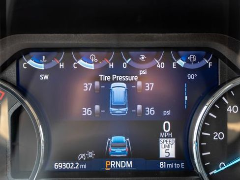 Used 2024 Ford Expedition Limited AWD/4WD image 34