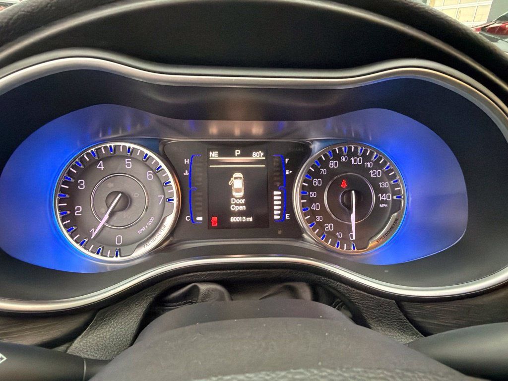 Used 2015 Chrysler 200 Limited w/ Convenience Group FWD image 21