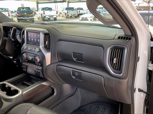Used 2021 GMC Sierra 1500 SLT image 18
