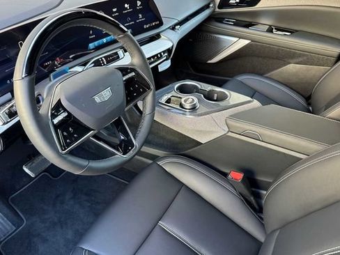 New 2026 Cadillac Optiq Sport 1 w/ LPO, Floor Liner Package AWD/4WD image 10
