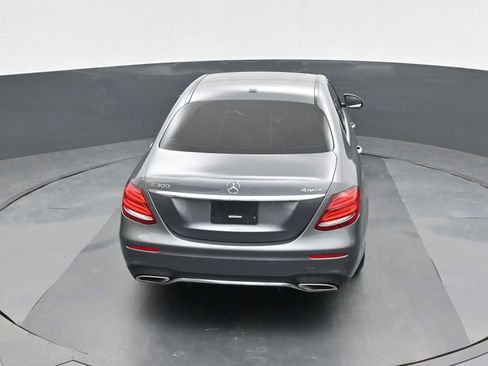 Used 2019 Mercedes-Benz E 300 4MATIC image 26