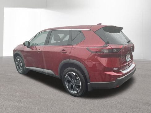 Used 2026 Nissan Rogue SV AWD/4WD image 5