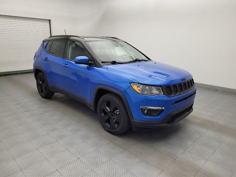 Used 2021 Jeep Compass Latitude FWD image 11