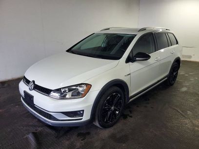 Used 2017 Volkswagen Golf Alltrack SE