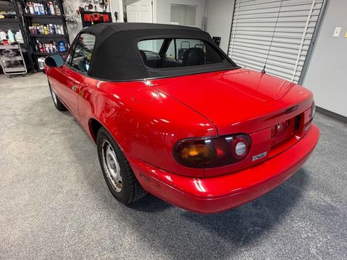 Used 1991 MAZDA MX-5 Miata RWD image 12