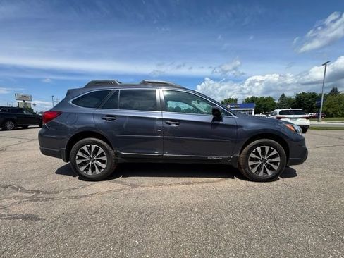 Used 2016 Subaru Outback 2.5i Limited AWD/4WD image 8