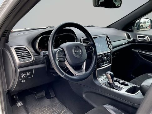 Used 2020 Jeep Grand Cherokee Altitude AWD/4WD image 2