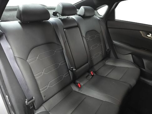 Used 2022 Kia Forte GT-Line FWD image 16