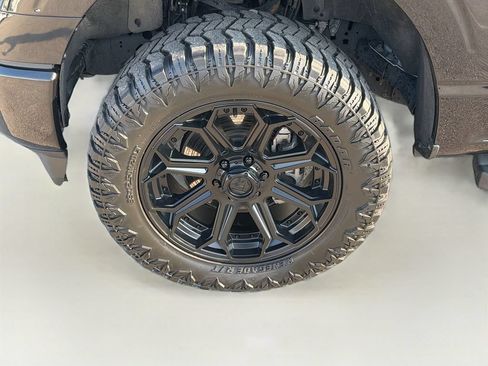 Used 2021 Ford F150 Lariat w/ Equipment Group 502A High AWD/4WD image 35