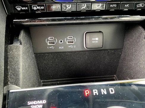 Used 2023 Jeep Grand Cherokee L Limited w/ Black Appearance Package image 16