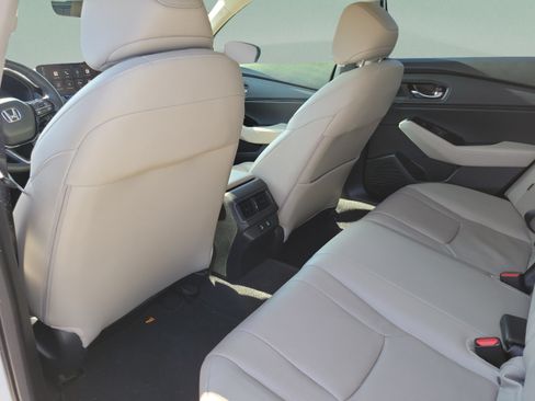 Used 2024 Honda Accord Touring image 5