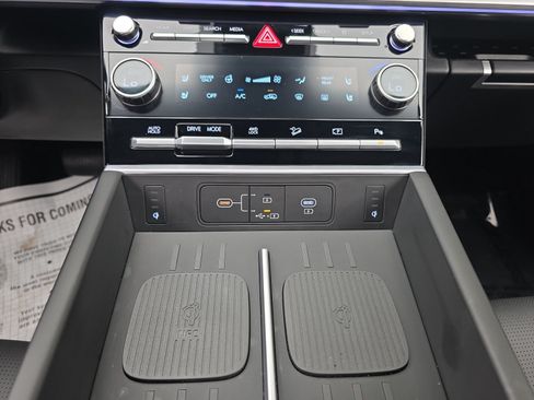 Certified 2026 Hyundai Santa Fe Limited AWD/4WD image 13