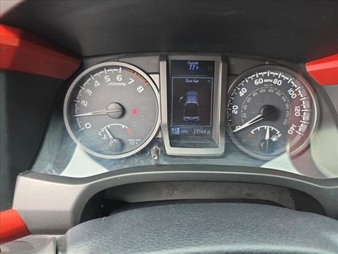 Used 2019 Toyota Tacoma TRD Sport AWD/4WD image 20
