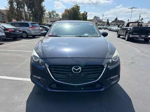 Used 2018 MAZDA MAZDA3 Touring FWD image 5