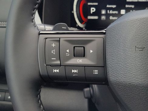 New 2026 Nissan Pathfinder Platinum FWD image 24