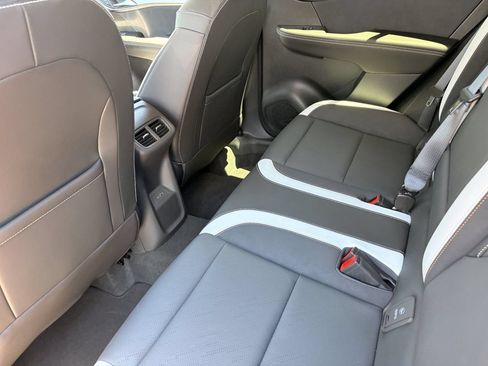 Used 2025 Buick Envision Sport Touring AWD/4WD image 14