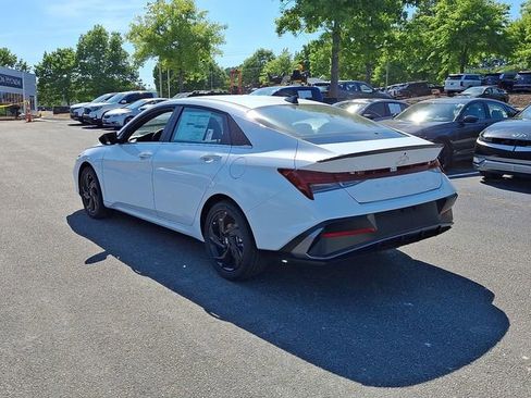 New 2026 Hyundai Elantra SEL Sport Premium FWD image 18