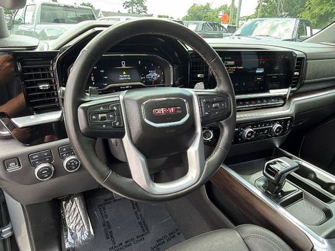 Used 2023 GMC Sierra 1500 SLT w/ SLT Premium Plus Package AWD/4WD image 24