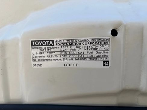 Used 2022 Toyota 4Runner SR5 Premium w/ TRD Black Wheel Package (TMS) AWD/4WD image 43