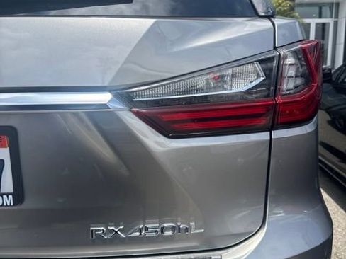 Used 2018 Lexus RX 450hL Luxury w/ Cold Area Package (CT) AWD/4WD image 4
