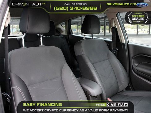 Used 2017 Ford Fiesta SE image 17