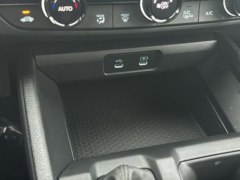 Certified 2025 Honda Accord SE image 33